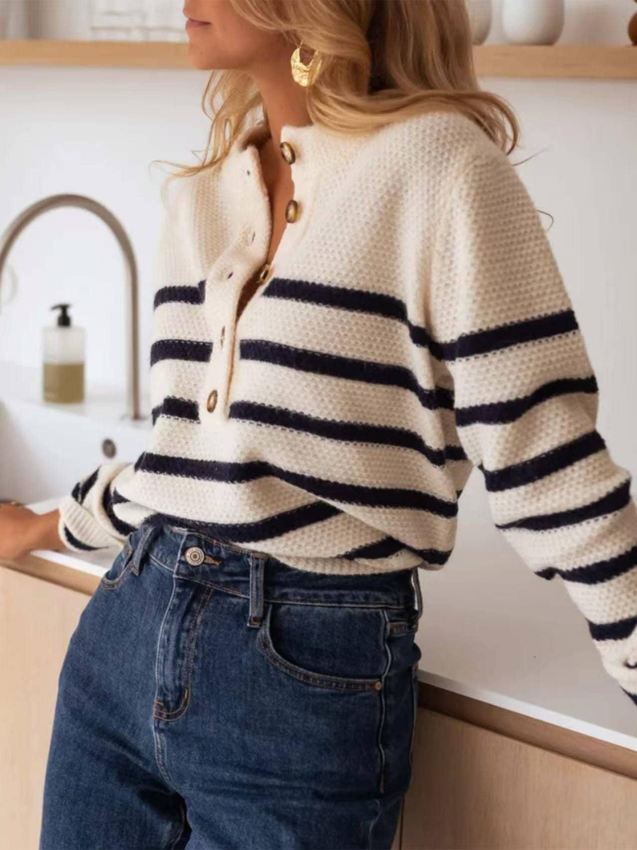 Striped Pullover Sweater (Cream/Black)